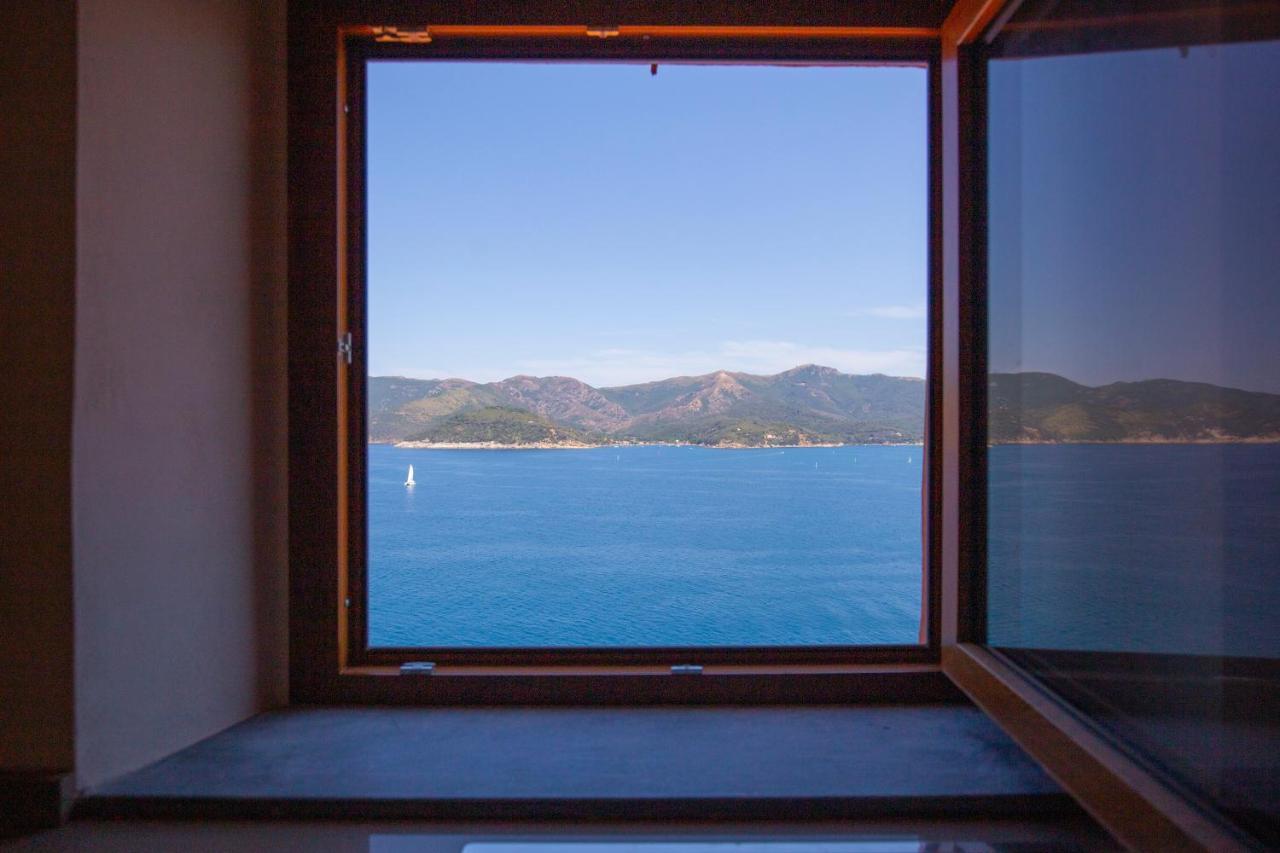 Helloelba Il Faro Vakantiehuis *